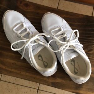 Nfinity Rival Cheer Shoes